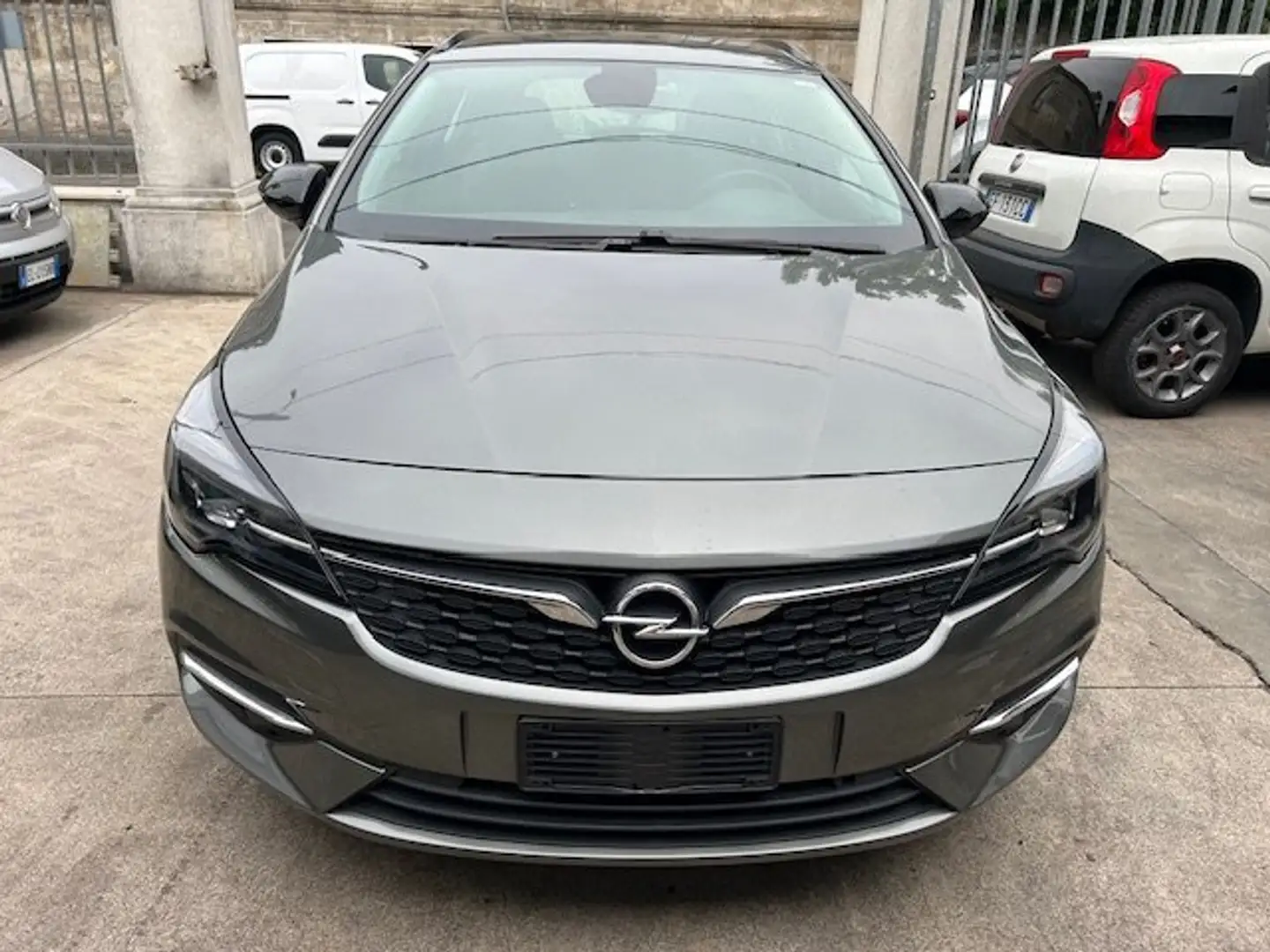 Opel Astra SPORTS TOURER AUTOMATICA PDC NAVY LED 59000 KM Grau - 2