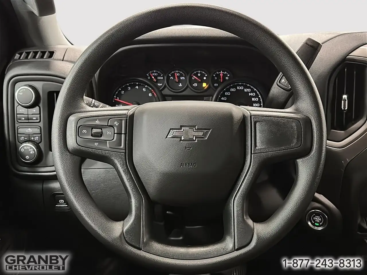 Chevrolet Silverado 1500 снимка Chevrolet Silverado 1500