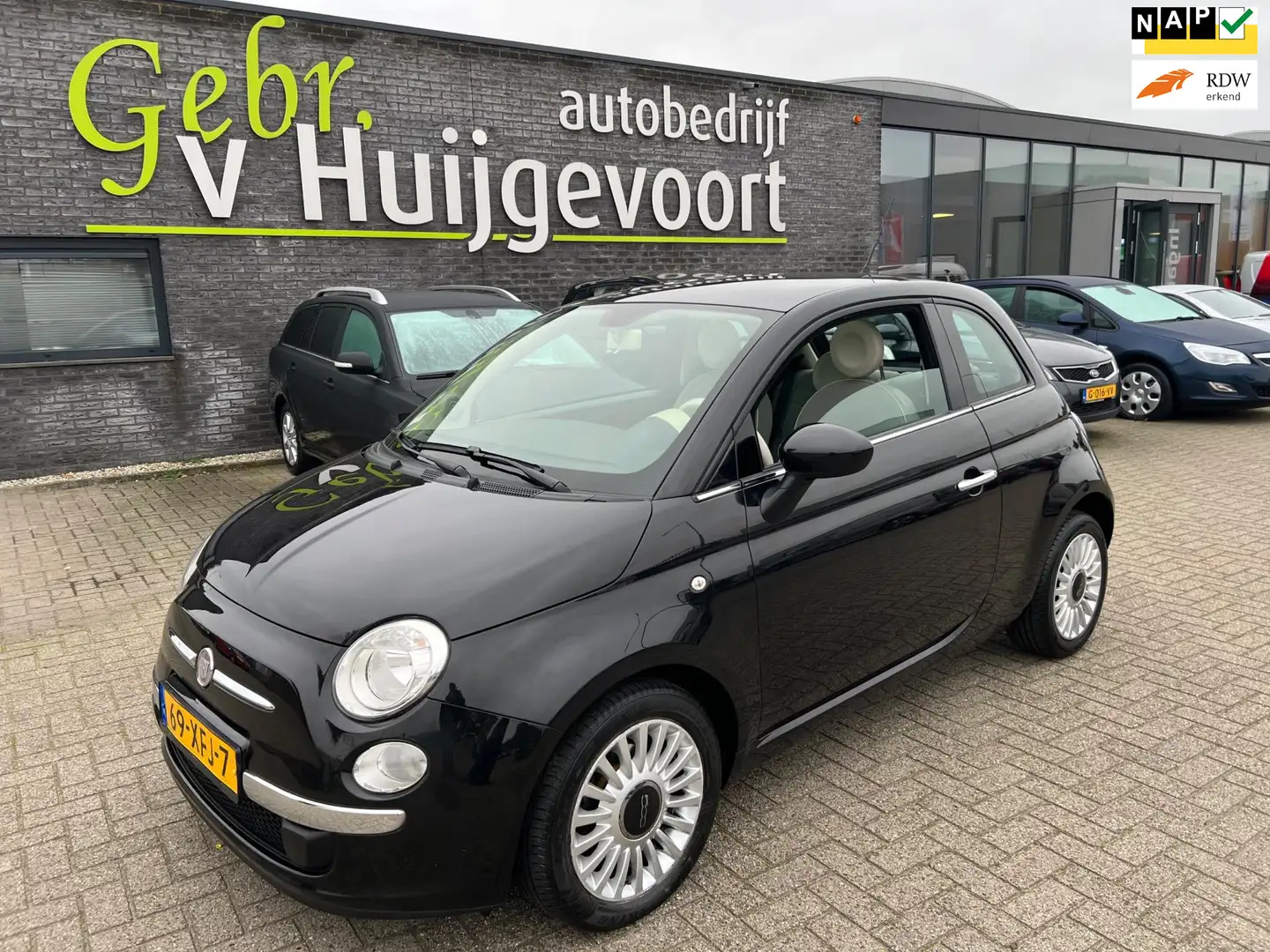 Fiat 500 0.9 TwinAir Lounge PANORAMA DAK Noir - 1