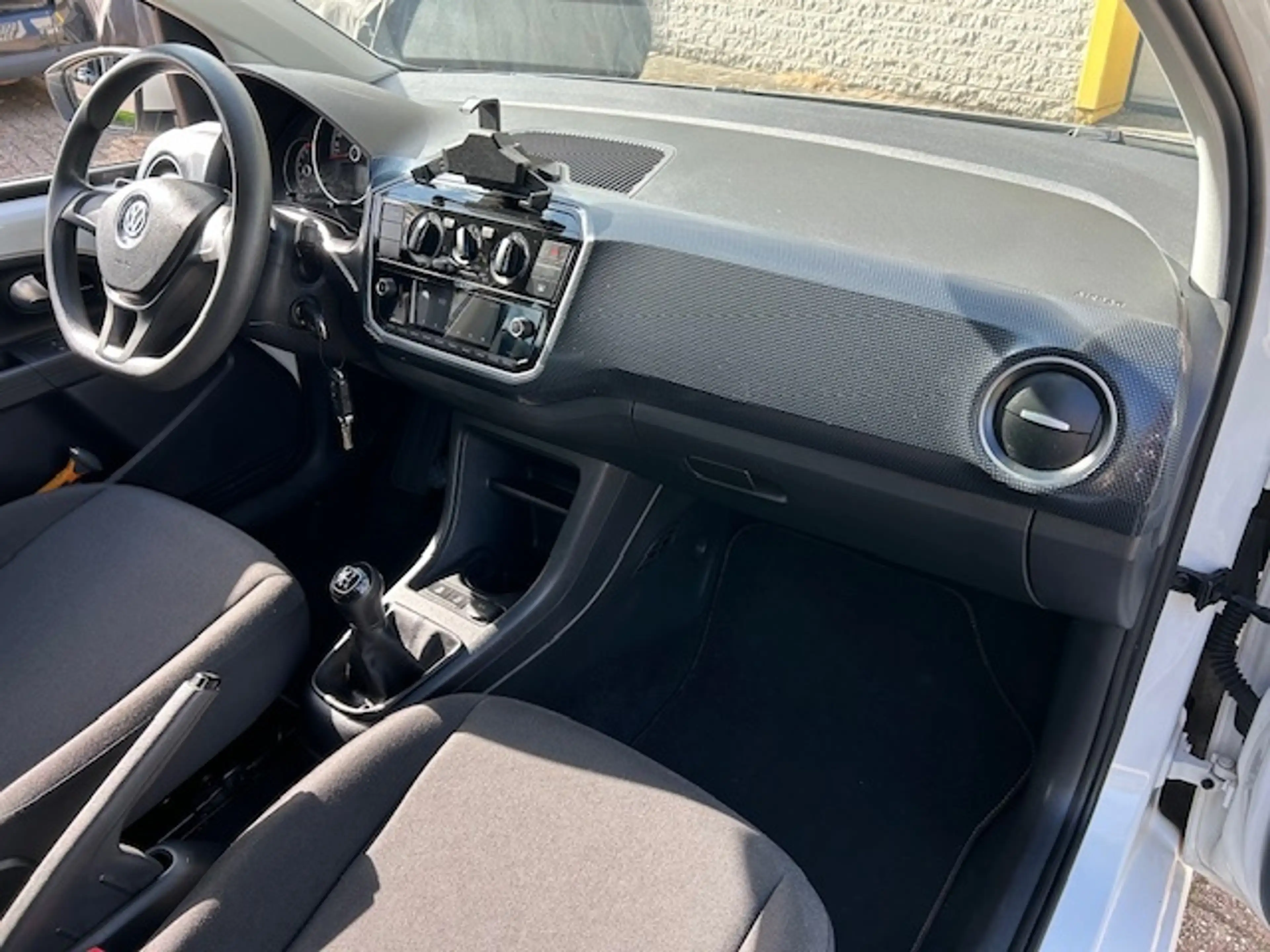 Volkswagen up! 1.0 BMT move up! AIRCO DAB NAP! — photo 13
