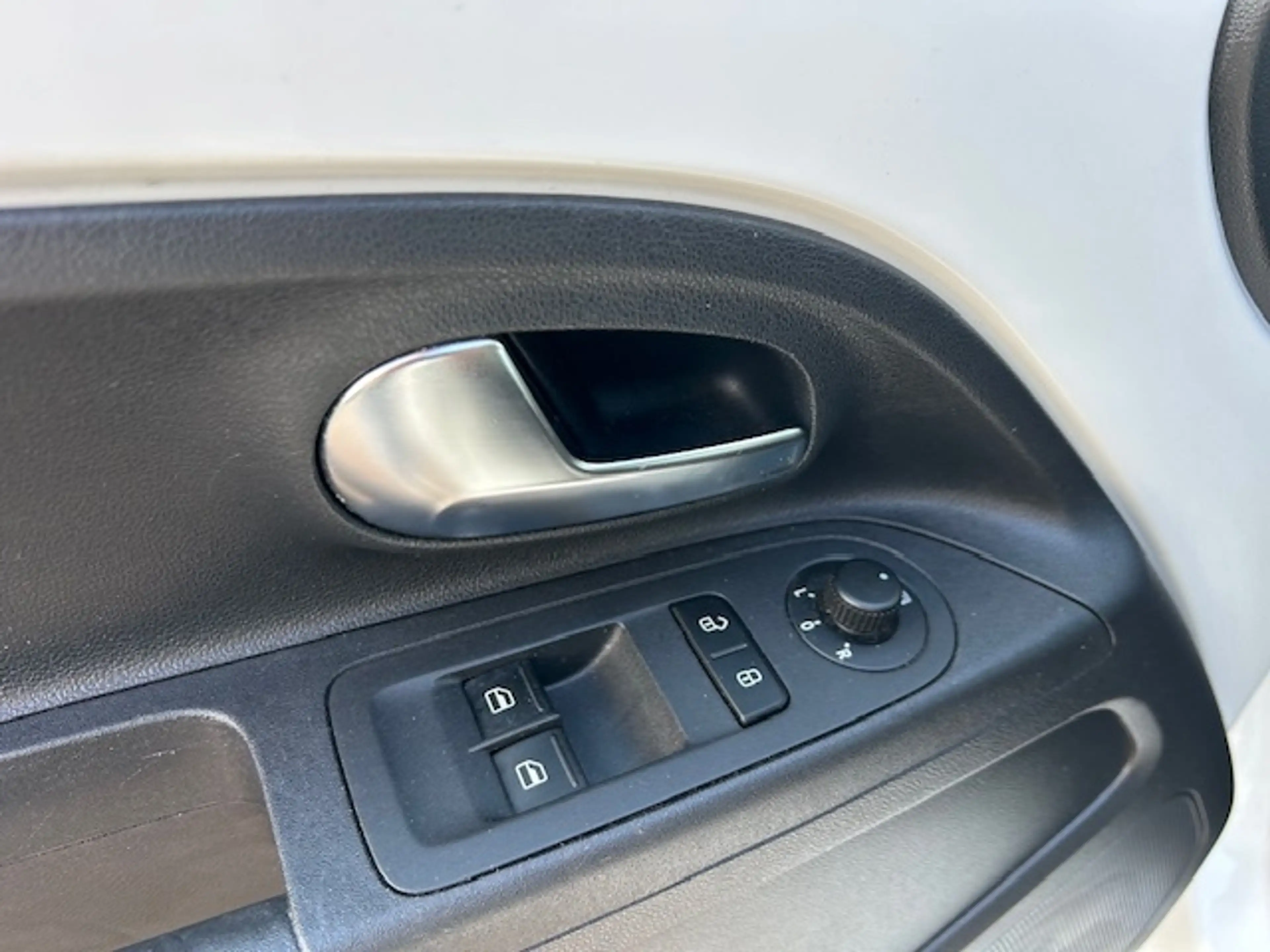 Volkswagen up! 1.0 BMT move up! AIRCO DAB NAP! — photo 22