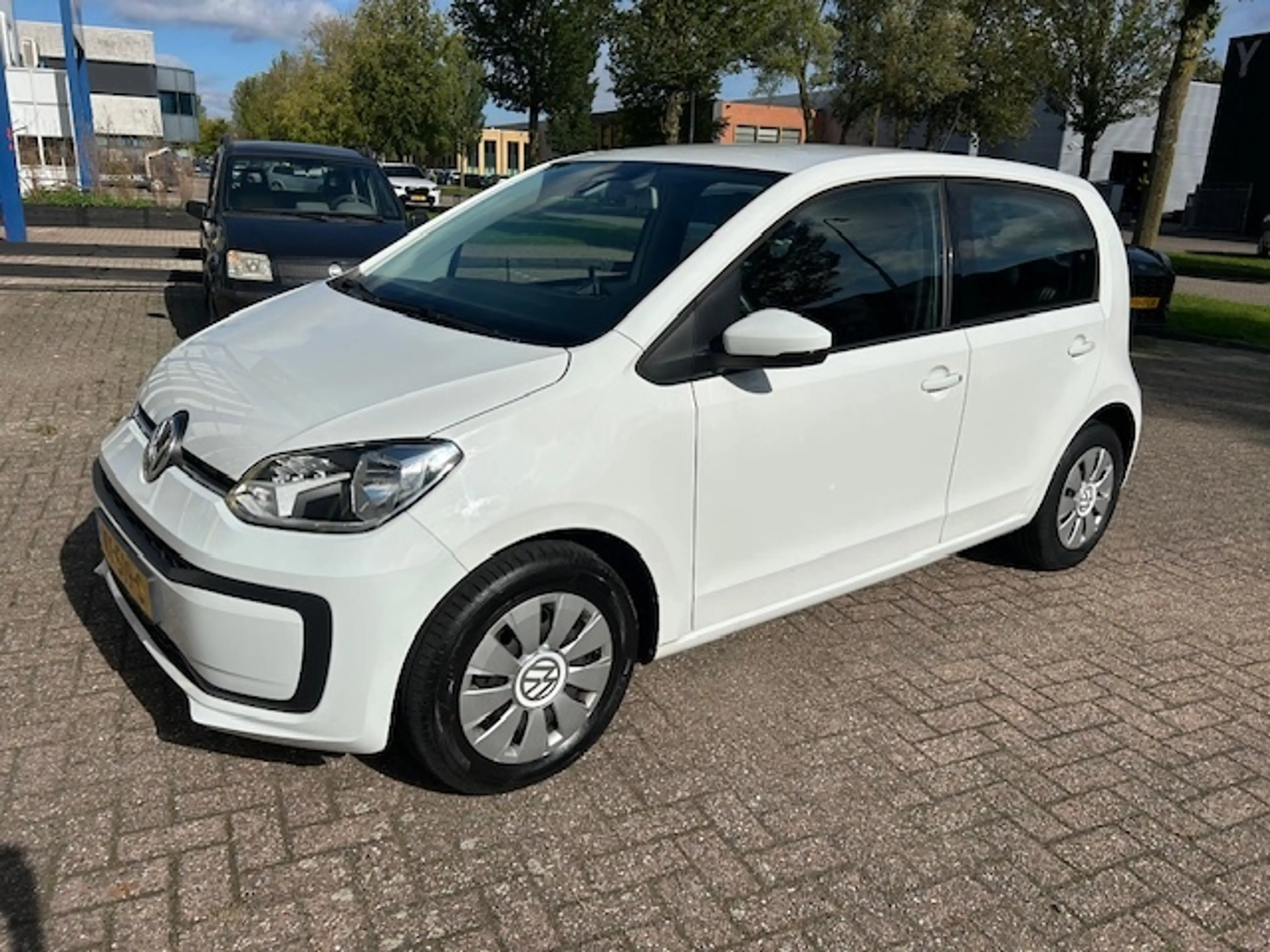 Volkswagen up! 1.0 BMT move up! AIRCO DAB NAP!