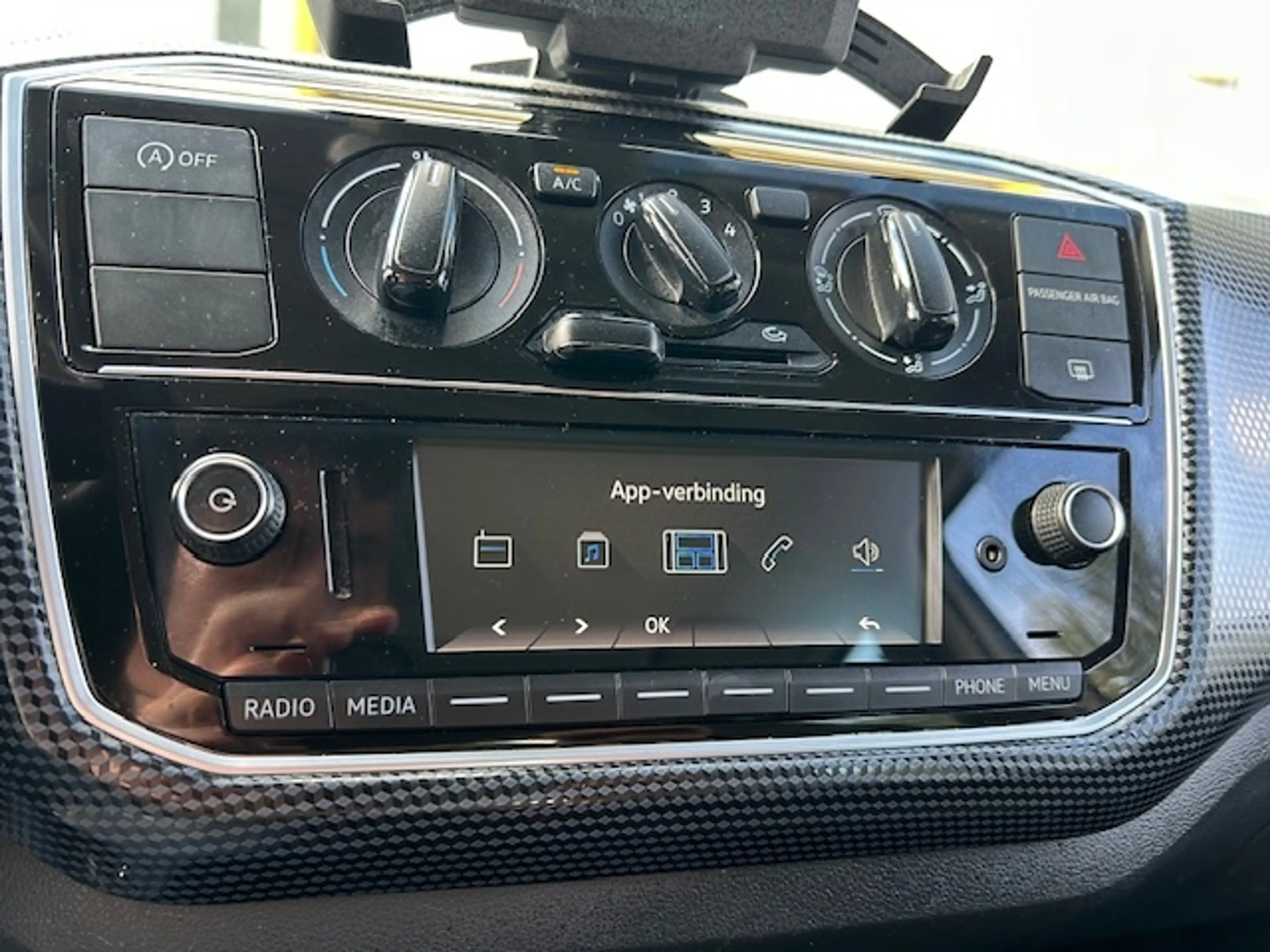 Volkswagen up! 1.0 BMT move up! AIRCO DAB NAP! — photo 18