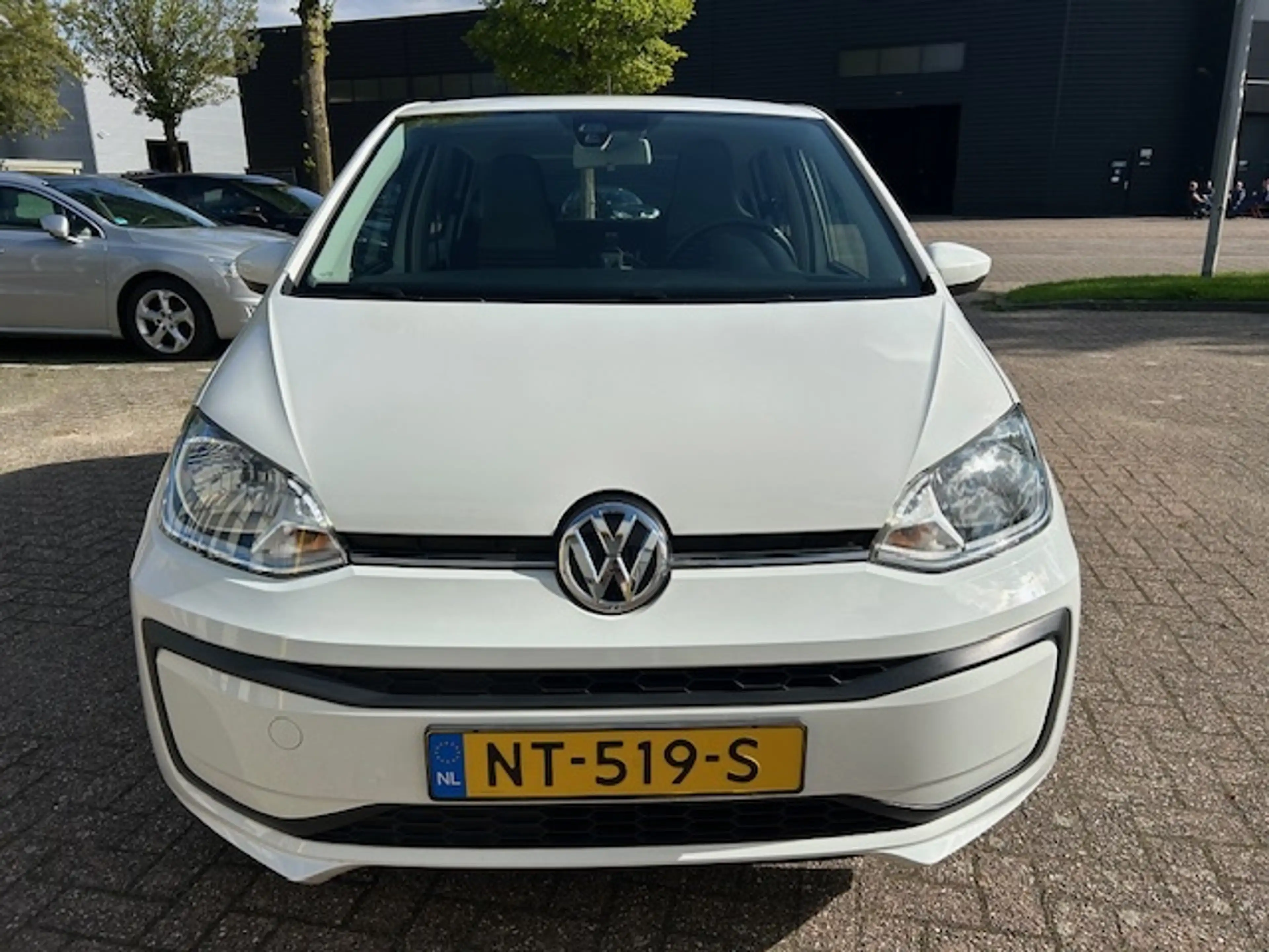 Volkswagen up! 1.0 BMT move up! AIRCO DAB NAP! — photo 2