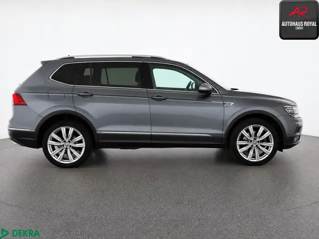 Volkswagen Tiguan Allspace view 6