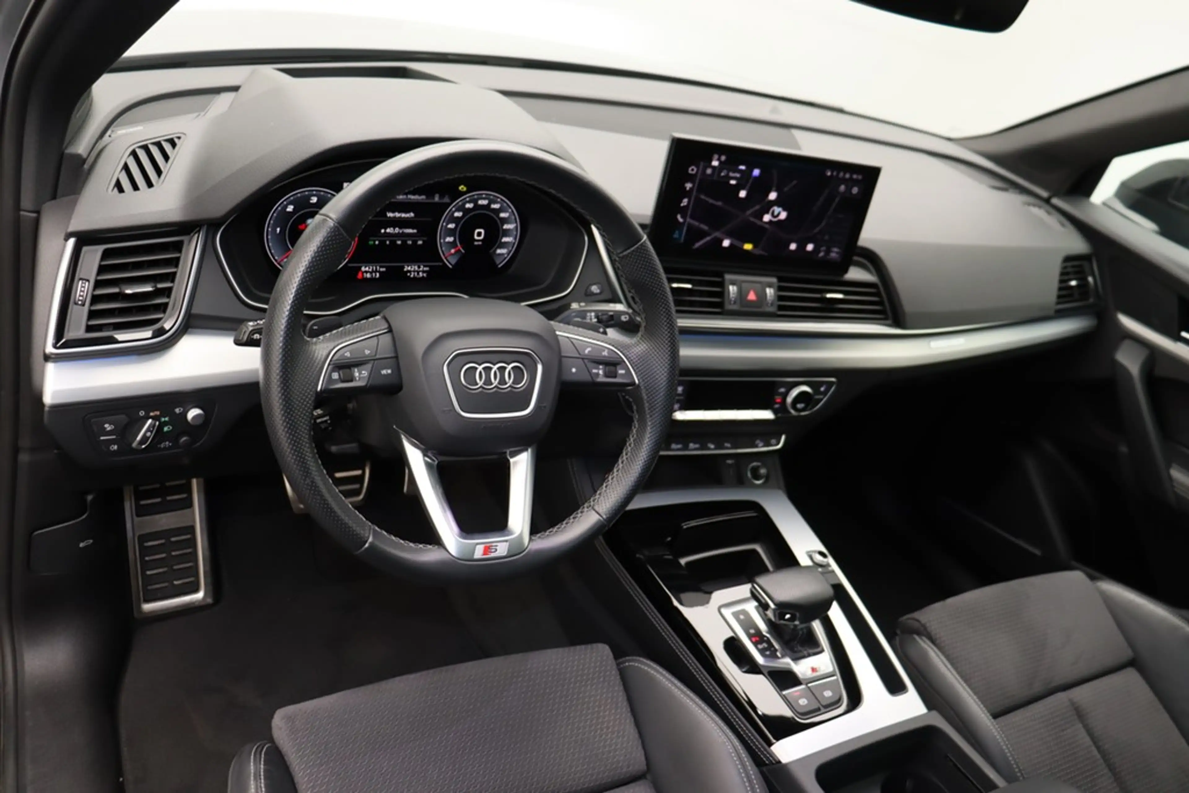 Audi SQ5 3.0 TDI quattro . LED Navi ACC HuD Pano AHK — photo 10