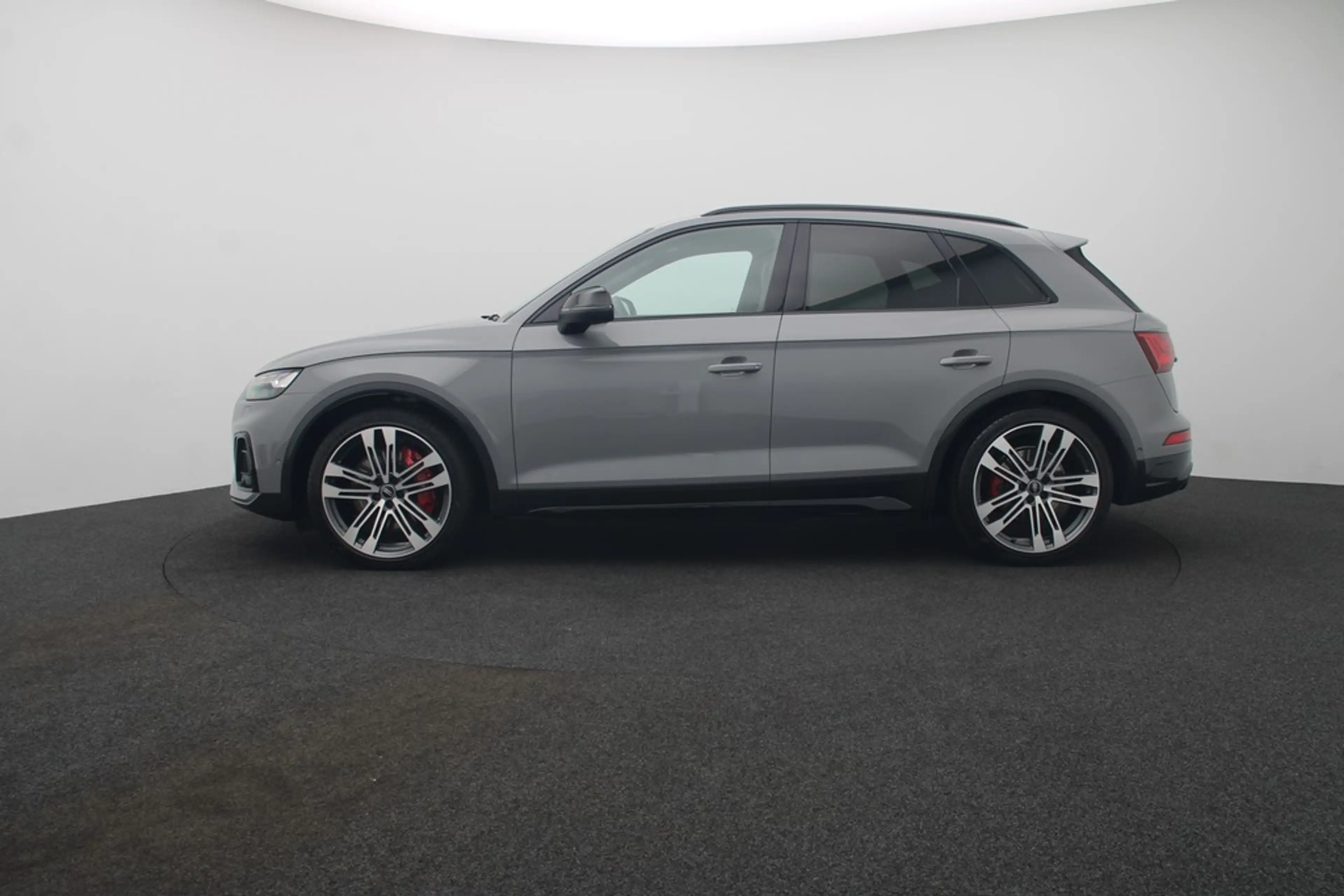 Audi SQ5 3.0 TDI quattro . LED Navi ACC HuD Pano AHK — photo 2