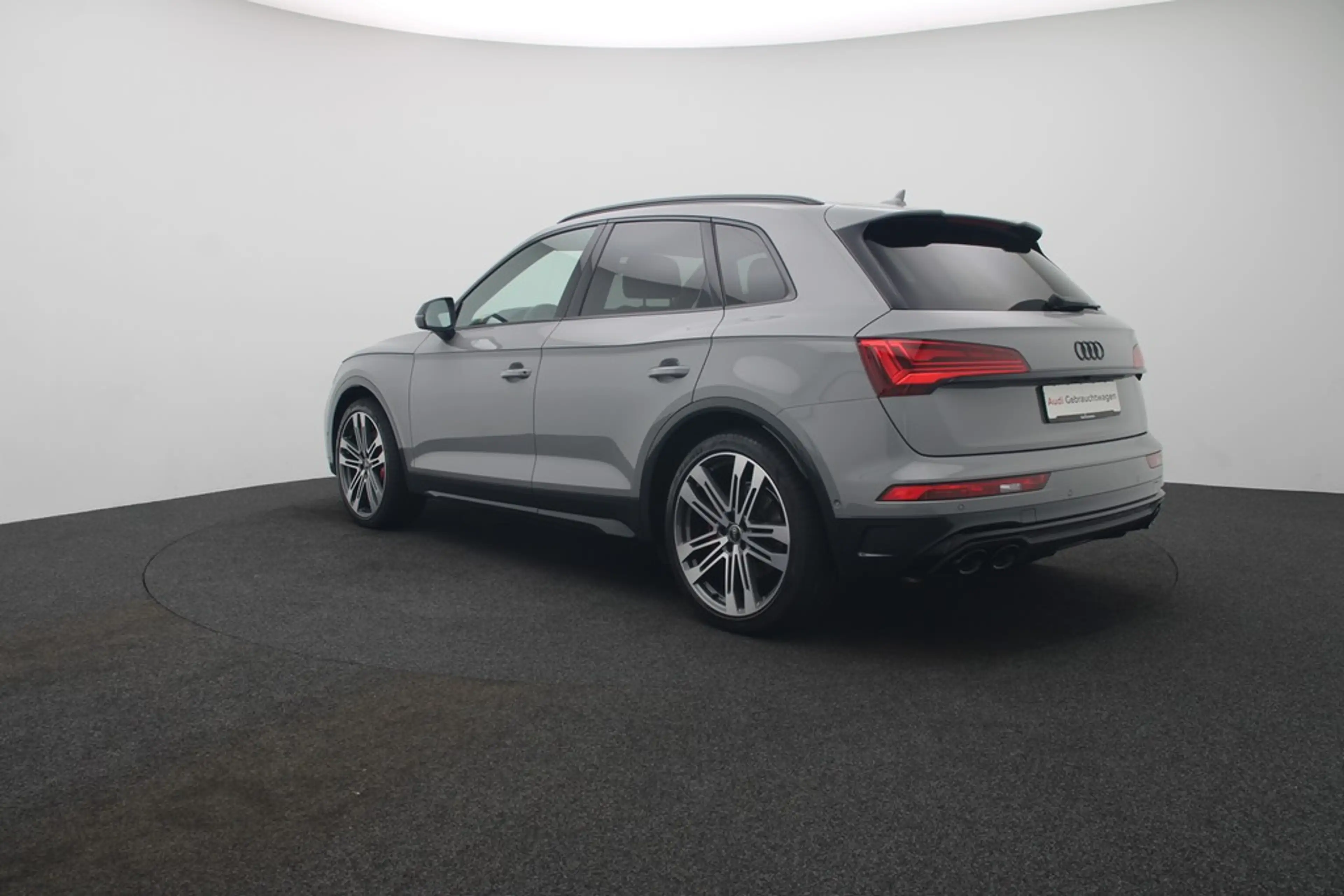Audi SQ5 3.0 TDI quattro . LED Navi ACC HuD Pano AHK — photo 3