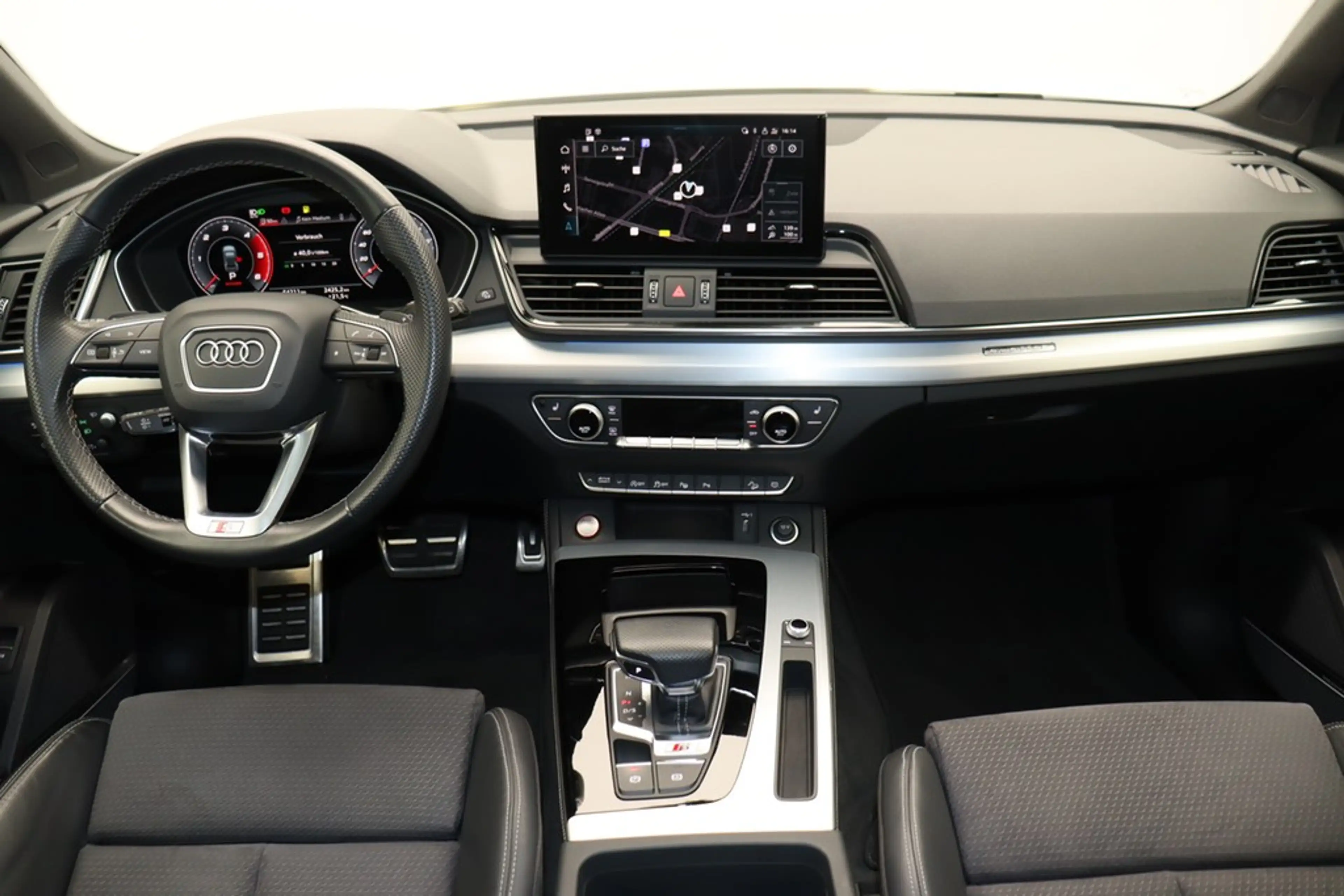 Audi SQ5 3.0 TDI quattro . LED Navi ACC HuD Pano AHK — photo 14