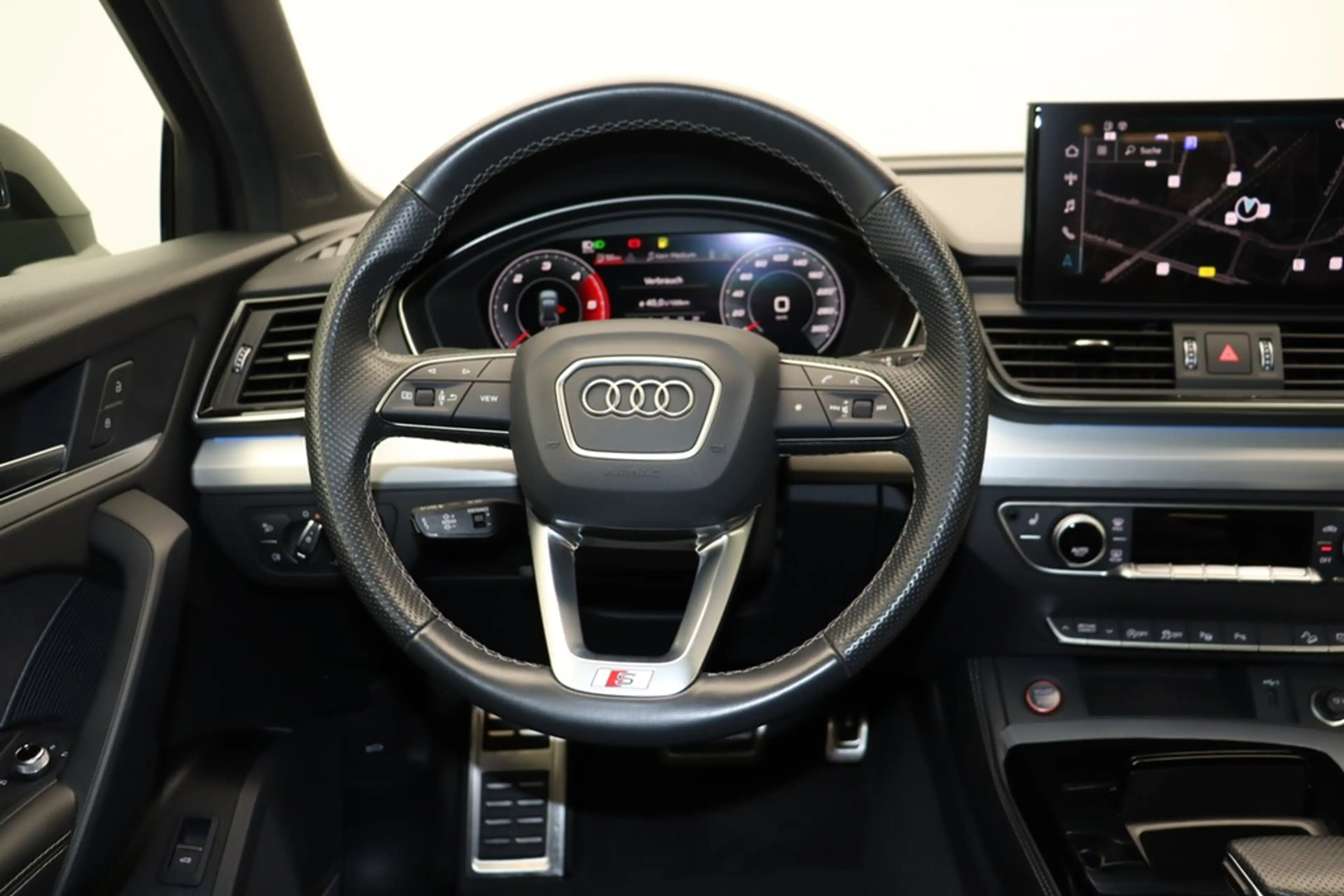 Audi SQ5 3.0 TDI quattro . LED Navi ACC HuD Pano AHK — photo 15
