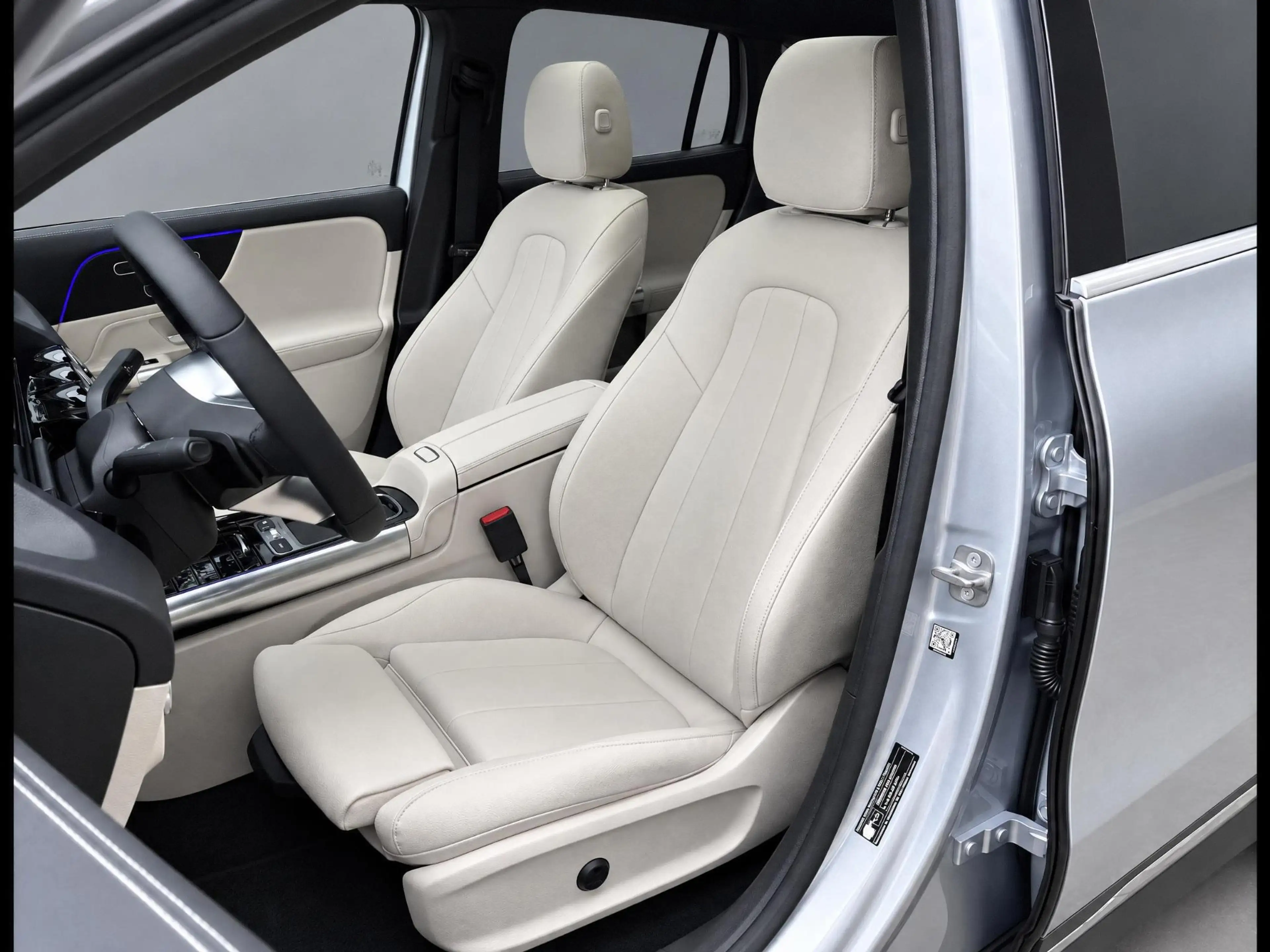 Mercedes-Benz EQA 250 250+ Luxury Line | Panoramadak | Trekhaak | Beige — photo 14