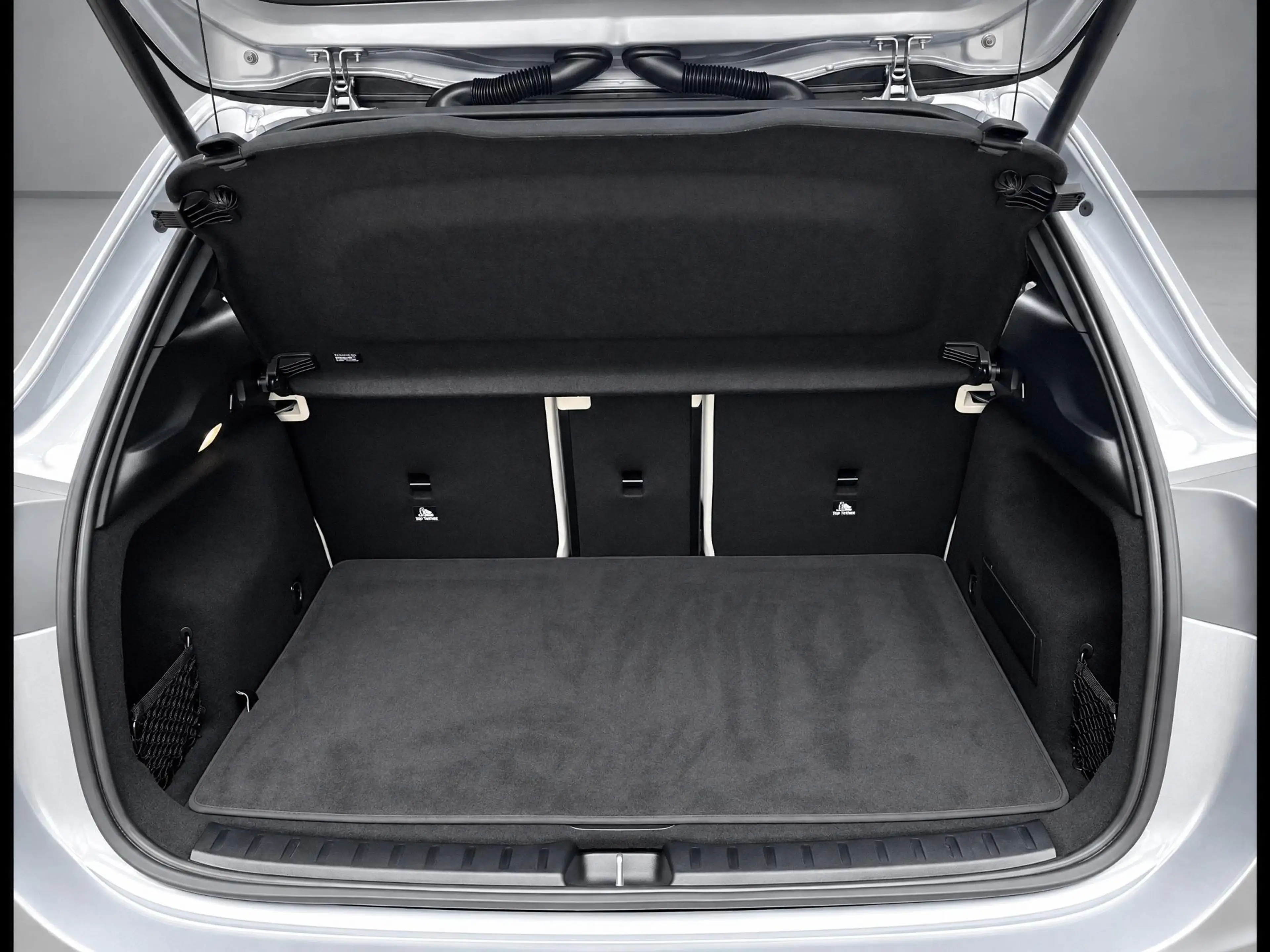 Mercedes-Benz EQA 250 250+ Luxury Line | Panoramadak | Trekhaak | Beige — photo 8