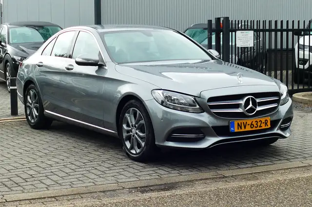 Mercedes-Benz C 180 77.000km. Half Leer, StoelVerw, Navi, Clima, Haak