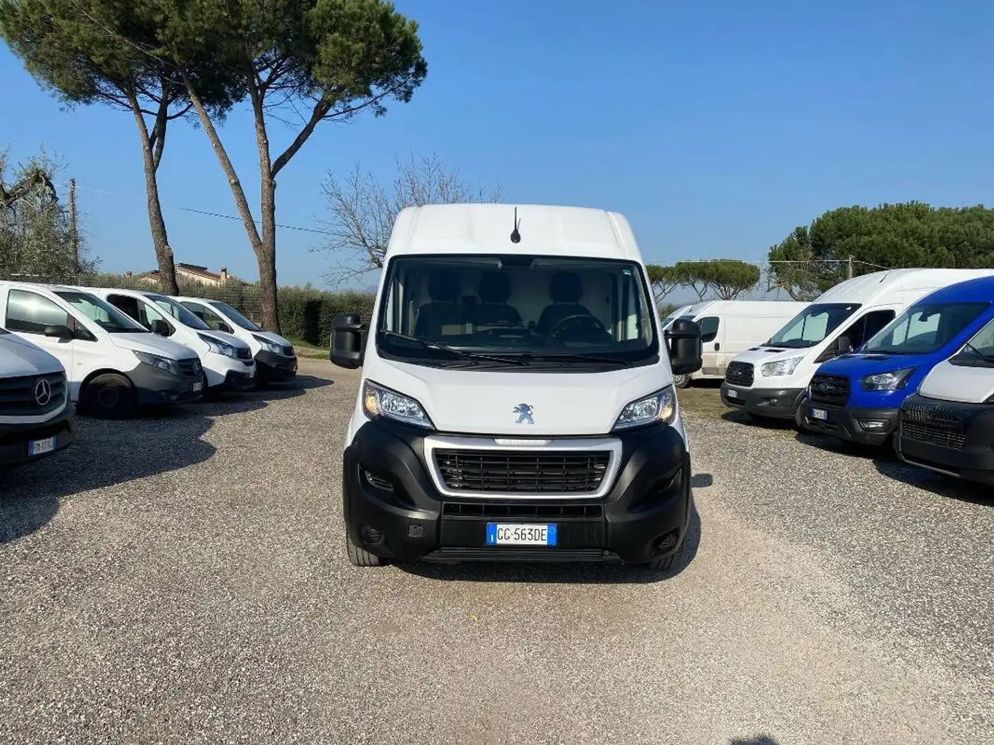 Peugeot Boxer 330 2.2 bluehdi 140cv S&S L2H2 +iva Wit - 2