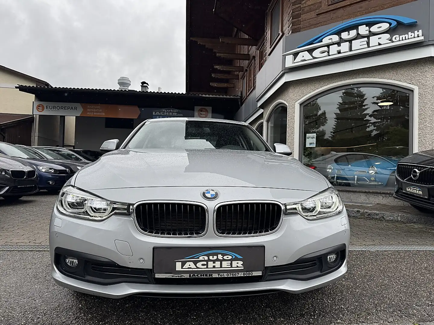 BMW 320 d xDrive Aut. Advantage Silber - 2