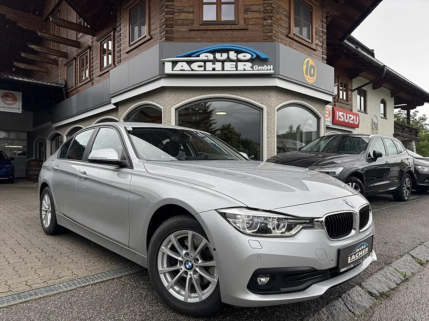 BMW 320 d xDrive Aut. Advantage Silber - 1