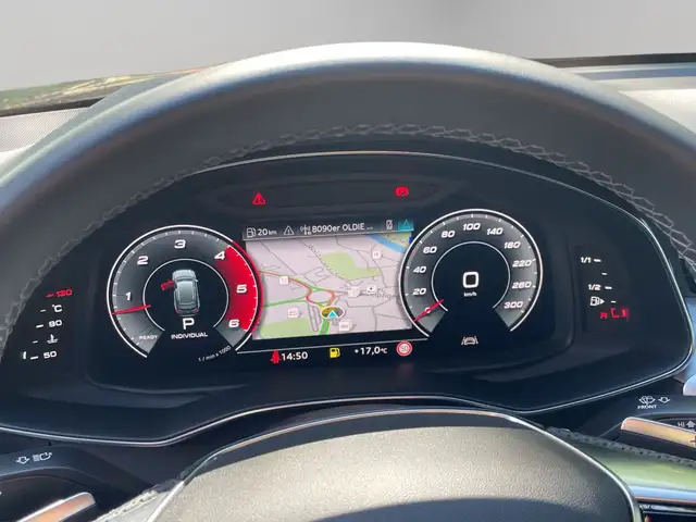 Audi S6 view 13