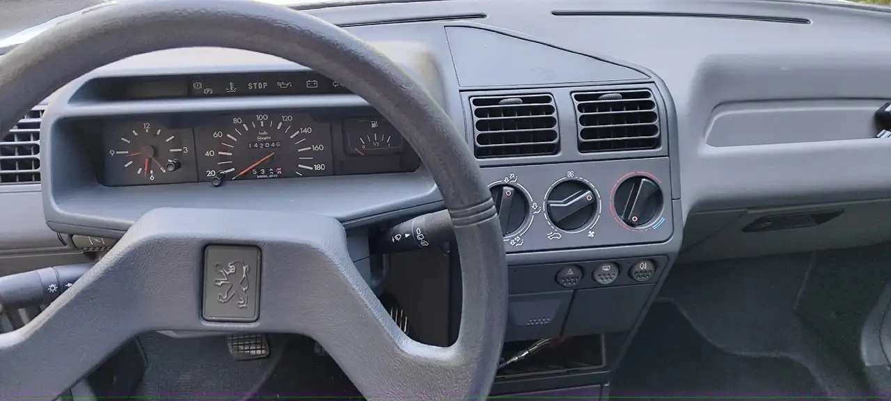 Peugeot 205 XR, foto 6