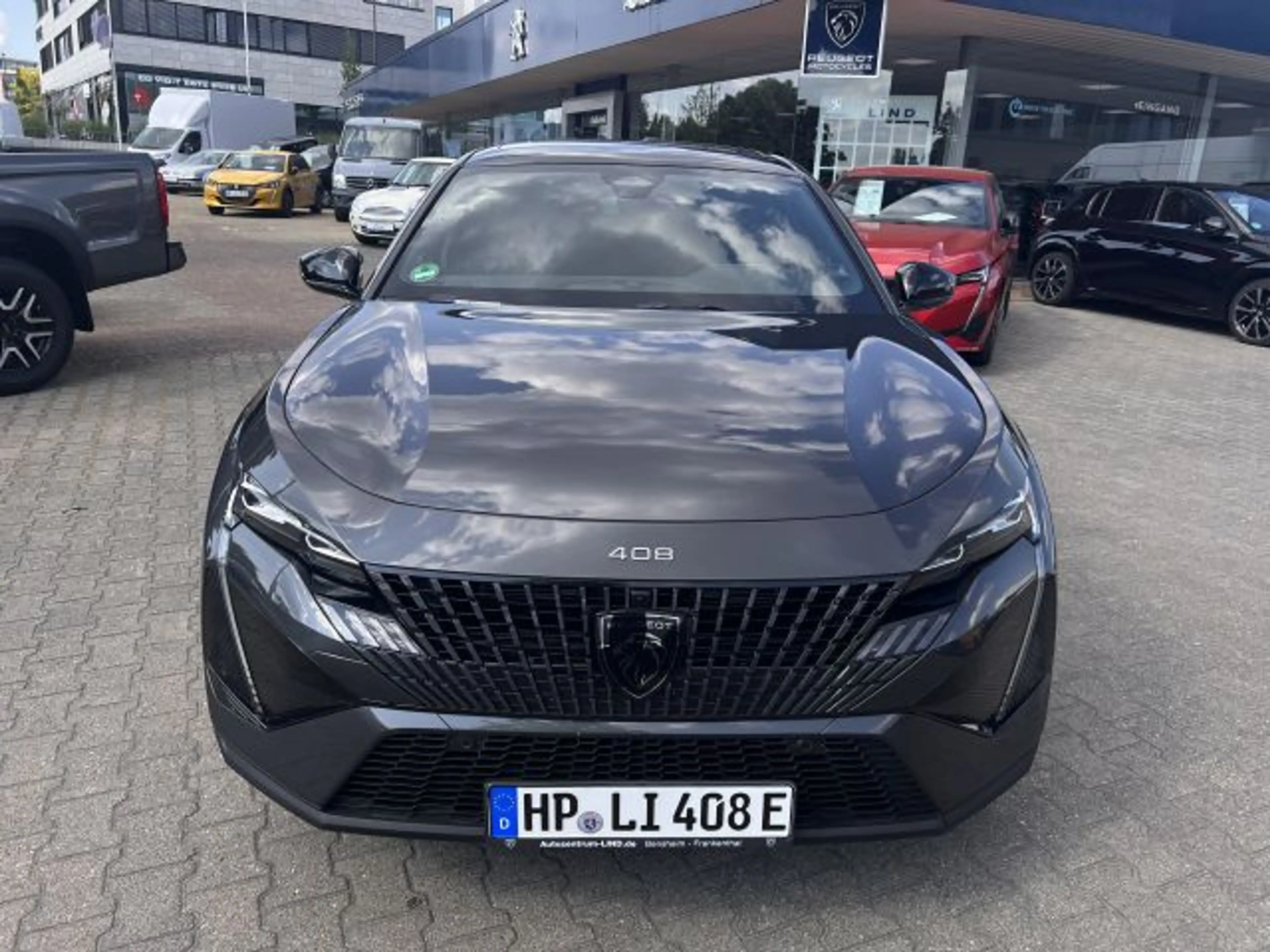 Peugeot 408 GT Hybrid 225 e-EAT8 — photo 2