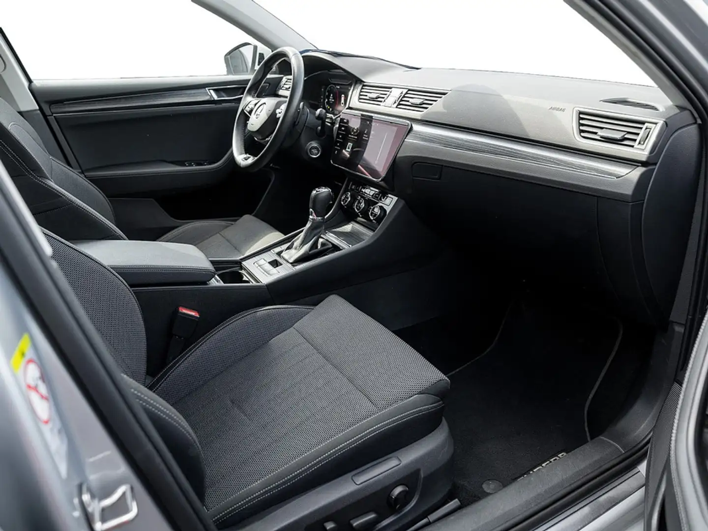 Skoda Superb Combi 2.0 TDI Style 4x4 DSG AHK 360 PA Argent - 2