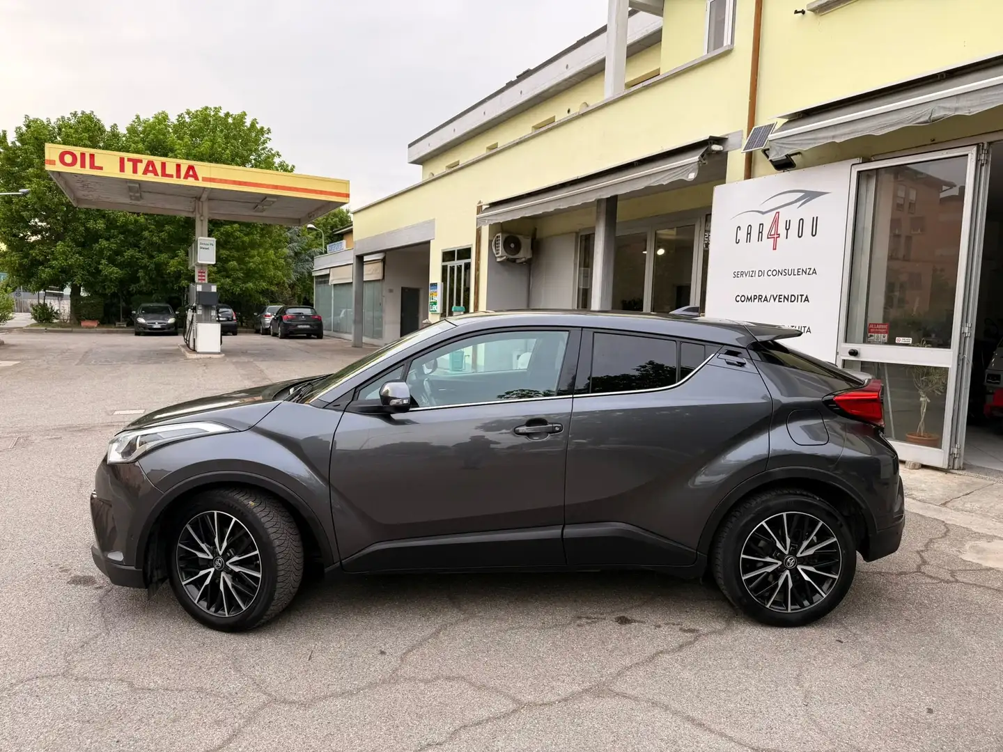 Toyota C-HR C-HR 1.2t Lounge 4wd cvt, SEDILI RISCALDATI Gris - 2