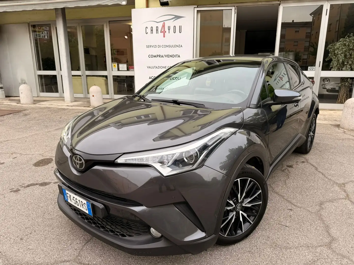 Toyota C-HR C-HR 1.2t Lounge 4wd cvt, SEDILI RISCALDATI Gris - 1