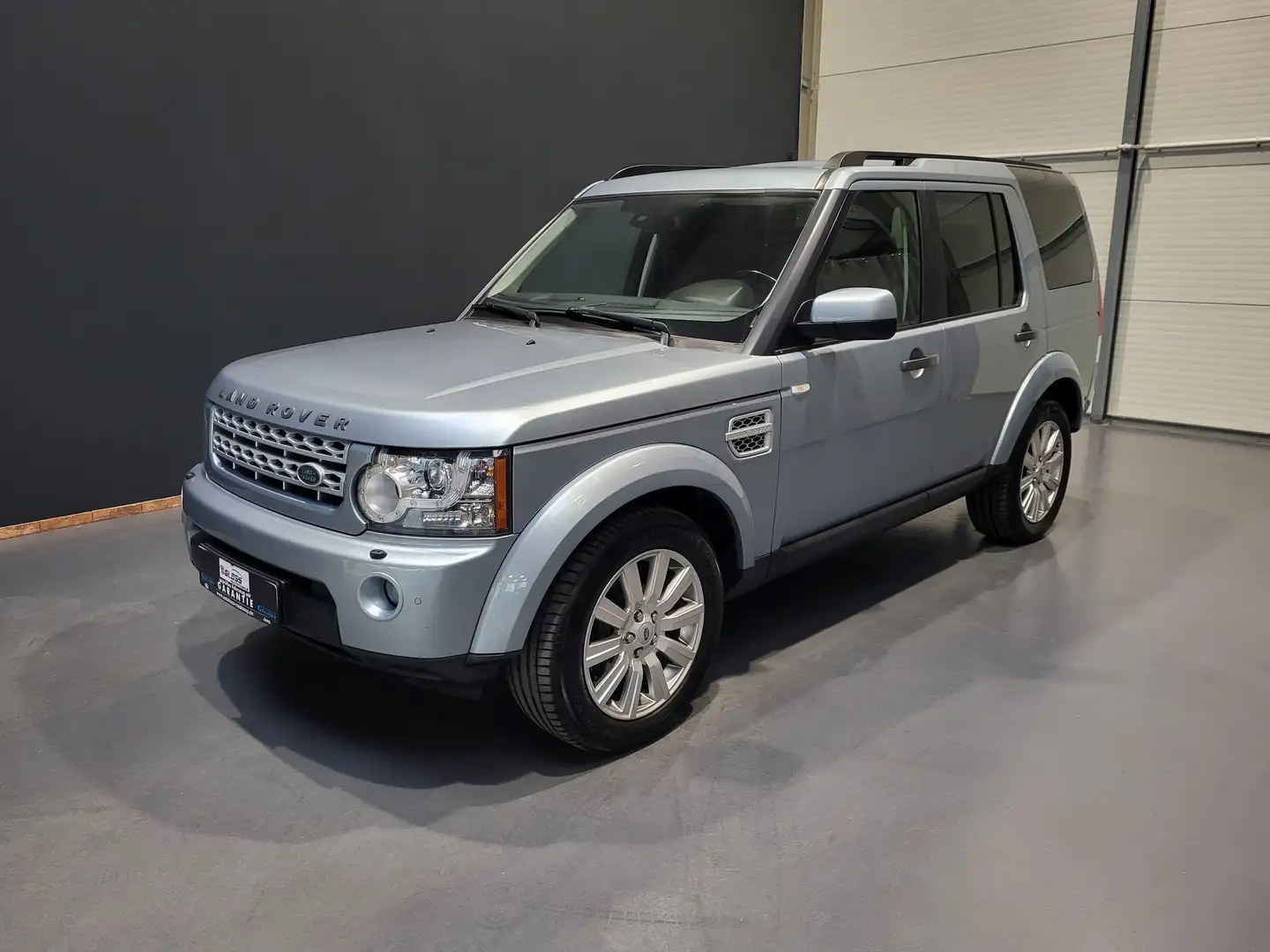 Land Rover Discovery SDV6 HSE *Leder| Navi| Pano| AHK| 7-Sitze Silber - 1