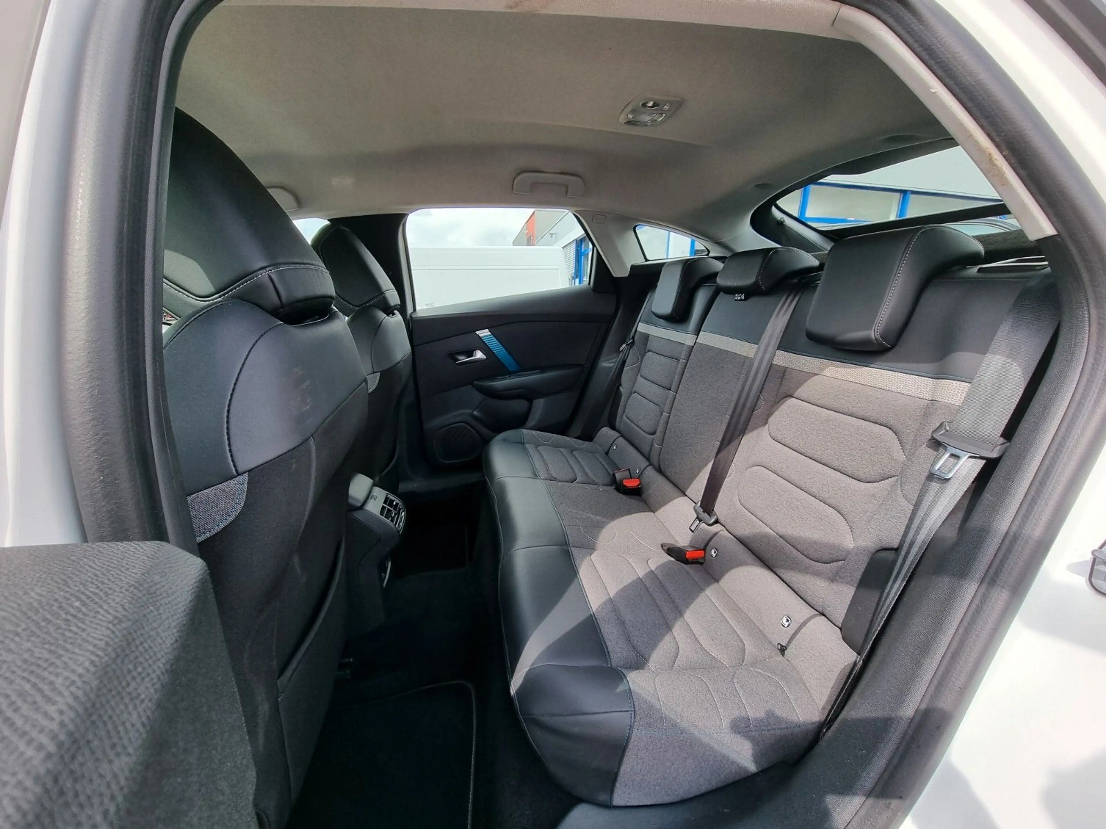 Citroen C4 ë  Lim. Feel Pack *KLIMA*TEMPO*CAM*NAVI*SHZ — photo 13