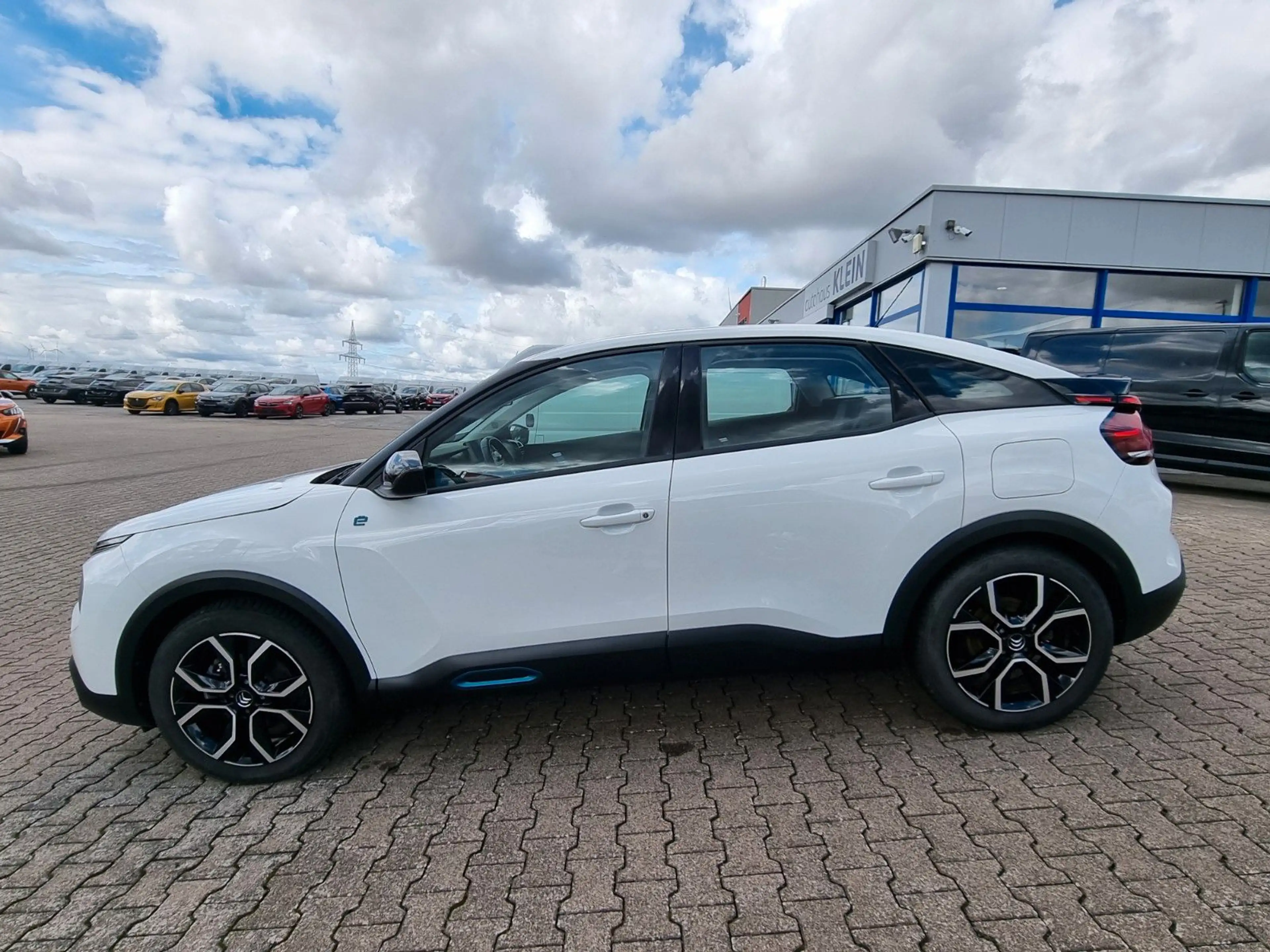 Citroen C4 ë  Lim. Feel Pack *KLIMA*TEMPO*CAM*NAVI*SHZ — photo 3