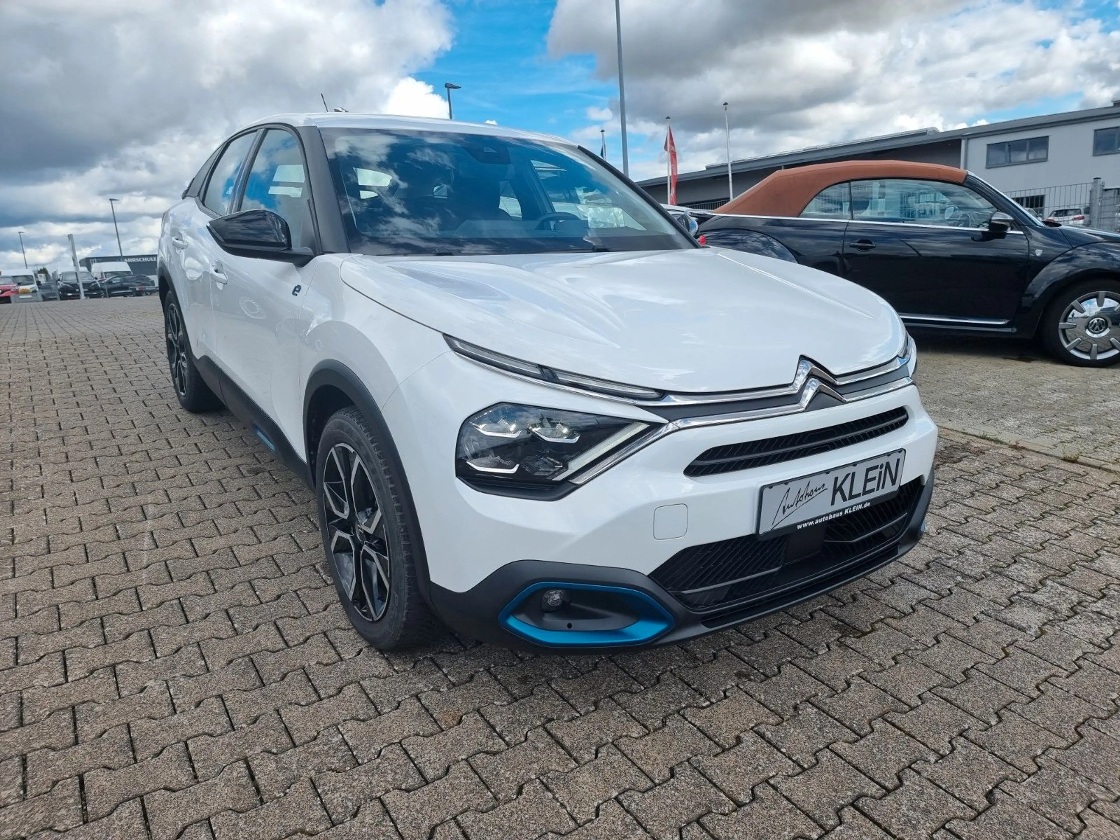 Citroen C4 ë  Lim. Feel Pack *KLIMA*TEMPO*CAM*NAVI*SHZ — photo 9
