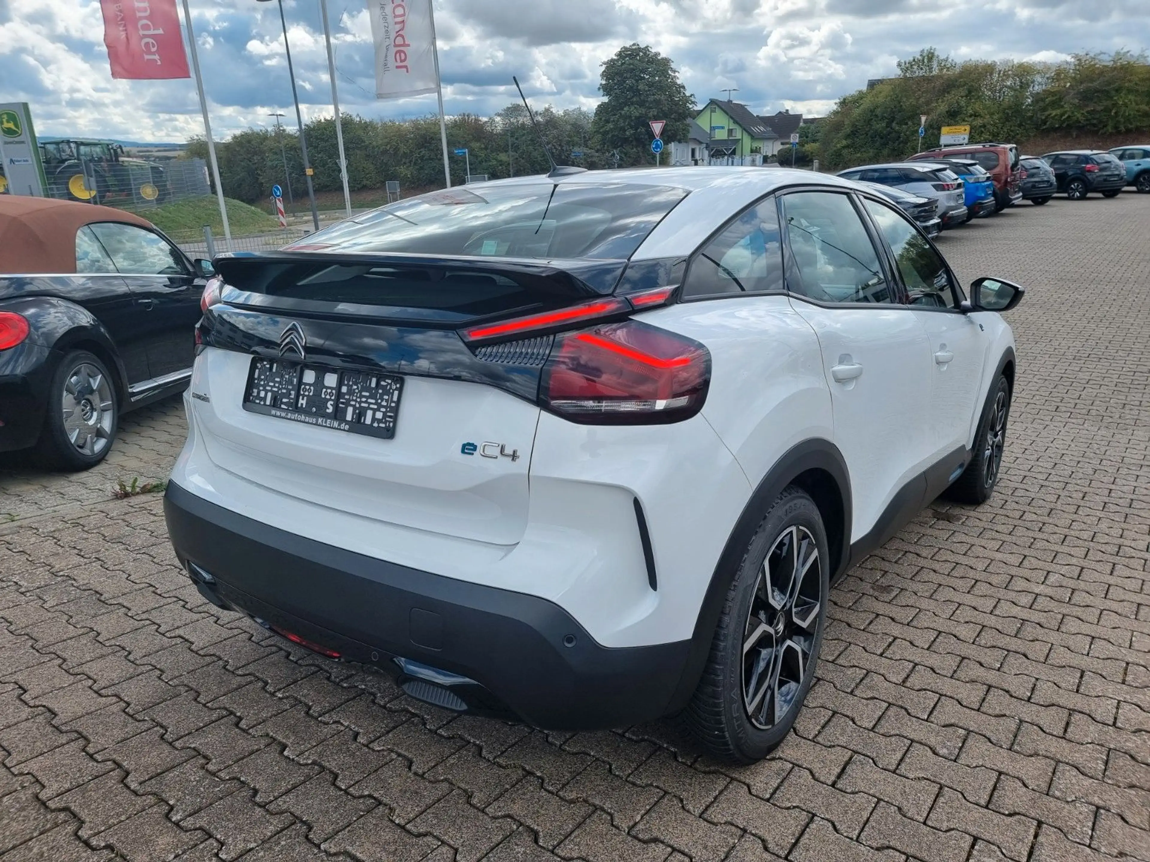 Citroen C4 ë  Lim. Feel Pack *KLIMA*TEMPO*CAM*NAVI*SHZ — photo 7