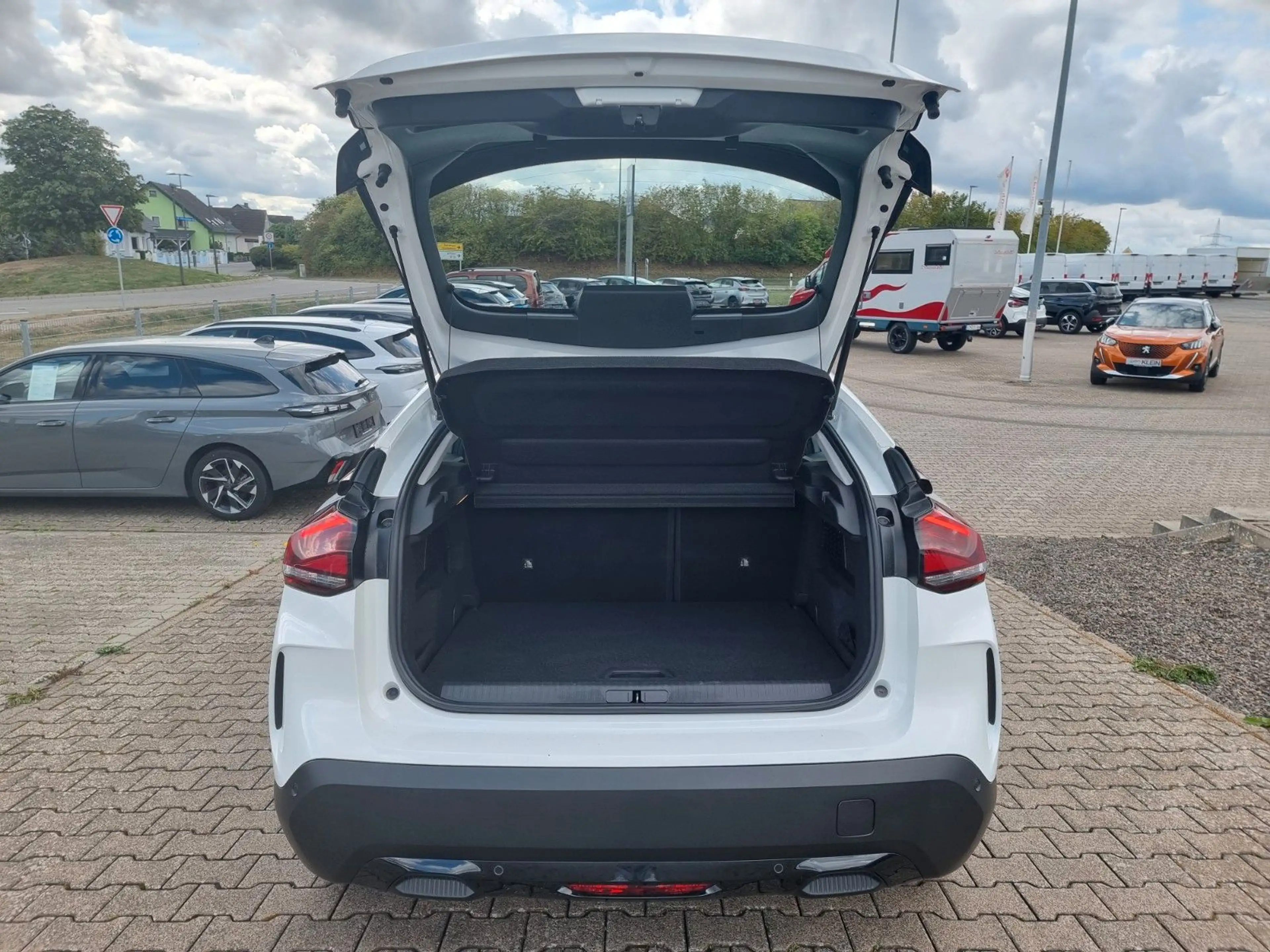 Citroen C4 ë  Lim. Feel Pack *KLIMA*TEMPO*CAM*NAVI*SHZ — photo 6