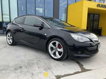GTC 1.6 Turbo 180CV 3 porte Cosmo S