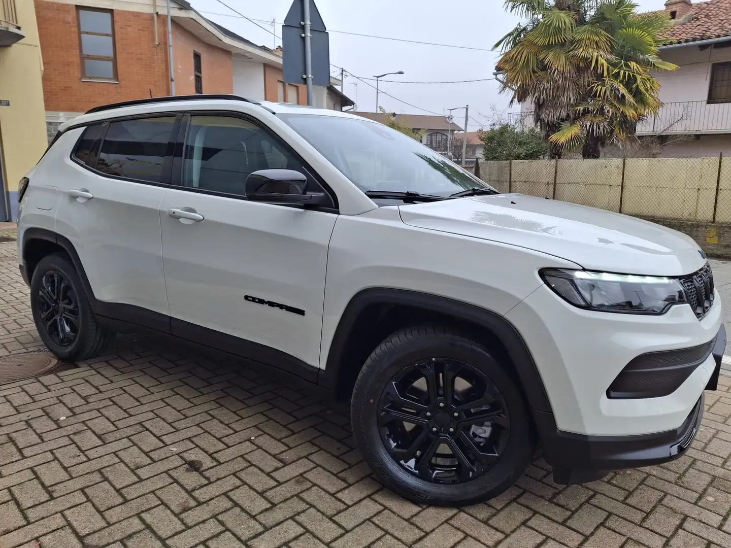 Jeep Compass 1.3 T4 190cv PHEV AT6 4xe NIGHT EAGLE Bianco - 2