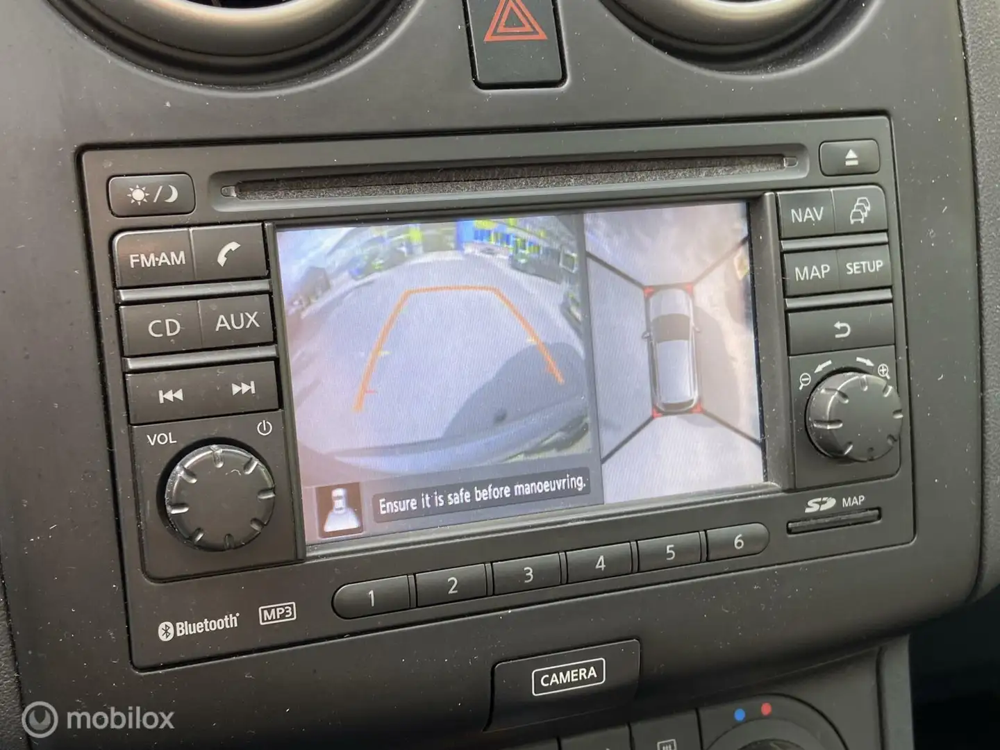 Nissan Qashqai 1.6 360 CAMERA / AUTOMAAT / PANODAK / TREKHAAK Gris - 2
