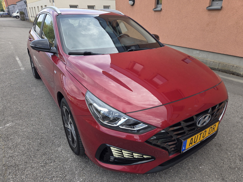Hyundai i30 SW 1.6 CRDI 136 CV BVA Garantie 12 Mois — photo 7