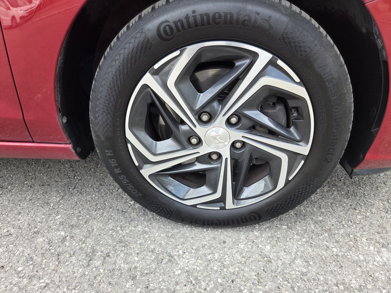 Hyundai i30 SW 1.6 CRDI 136 CV BVA Garantie 12 Mois — photo 9
