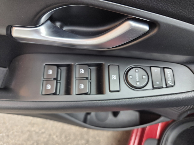 Hyundai i30 SW 1.6 CRDI 136 CV BVA Garantie 12 Mois — photo 14