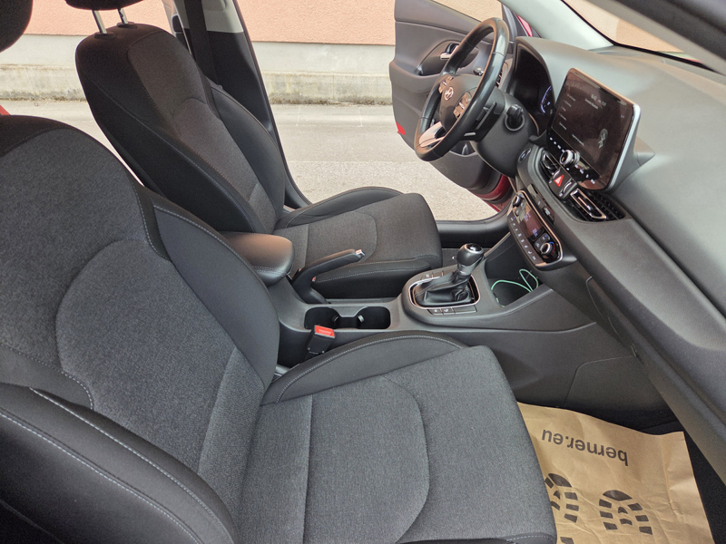 Hyundai i30 SW 1.6 CRDI 136 CV BVA Garantie 12 Mois — photo 13