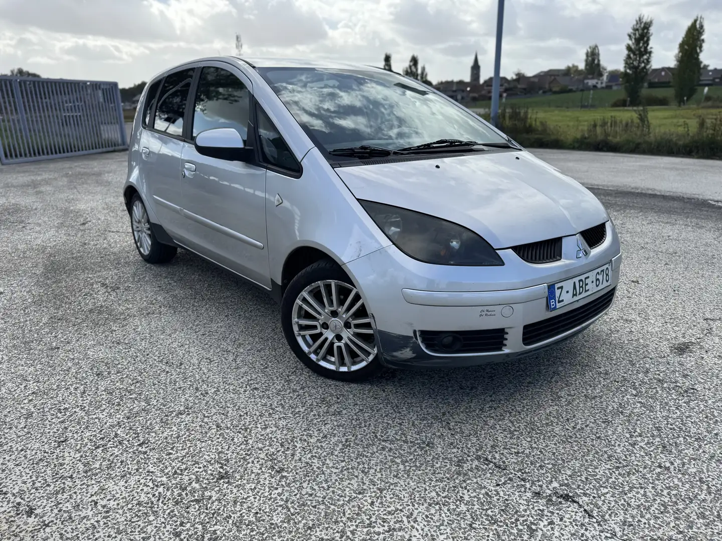 Mitsubishi Colt 1.5 DI-D 95 Invite - 1