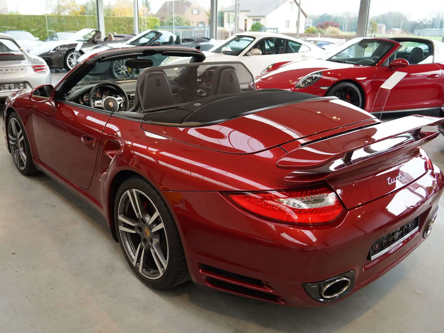 Porsche 997 911 Turbo cabriolet 3.8 PDK Rouge - 2