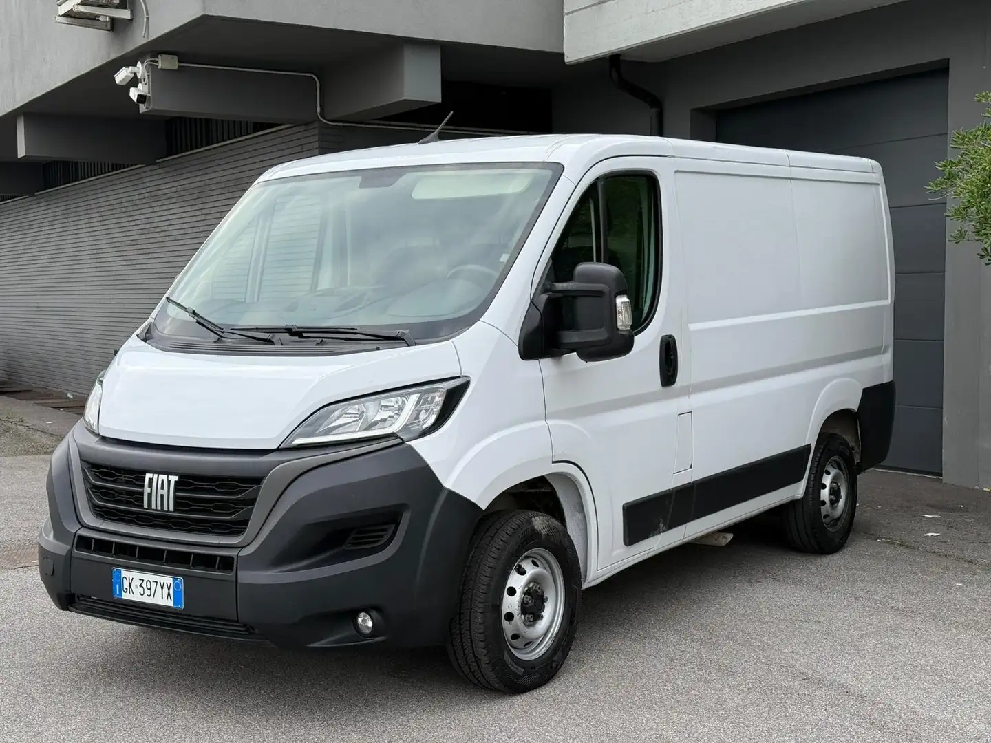Fiat Ducato 30 2.2 Mjt3 120CV E6D-Fin L1H1 Bianco - 1