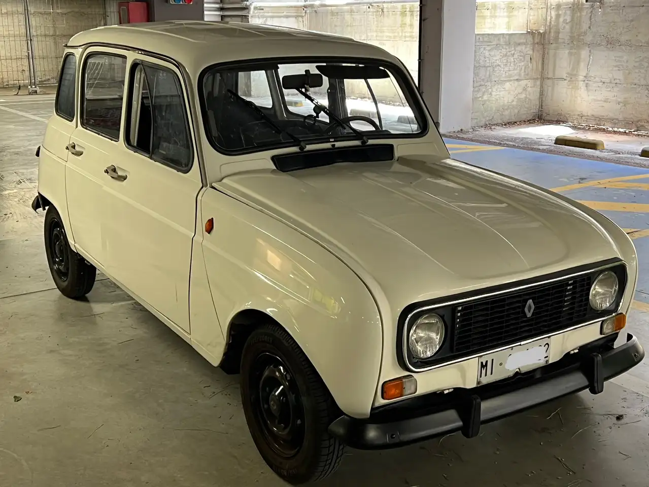 Renault R 4 R4 5p 956 TL, foto 1