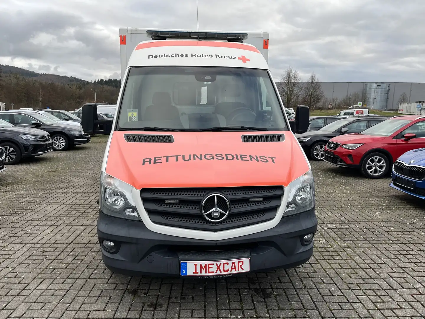 Mercedes-Benz Sprinter Krankenwagen Rettungswagen Weiß - 2