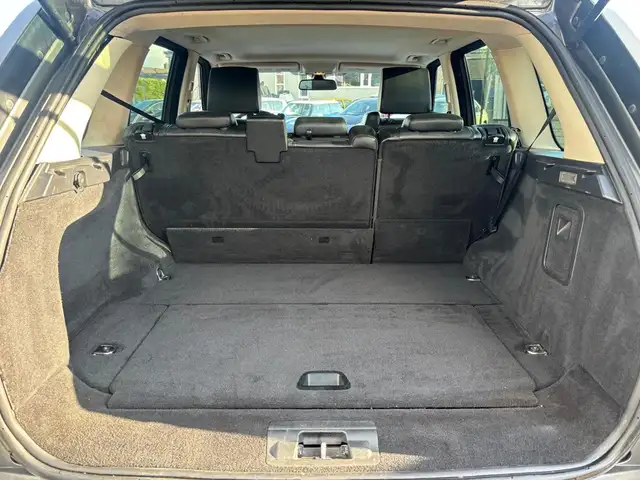 Land Rover Range Rover Sport view 9