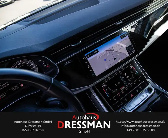 Audi Q7 view 15