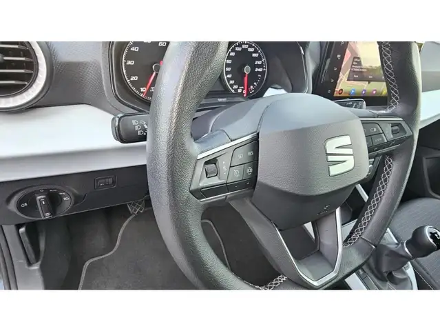 Seat Arona view 5