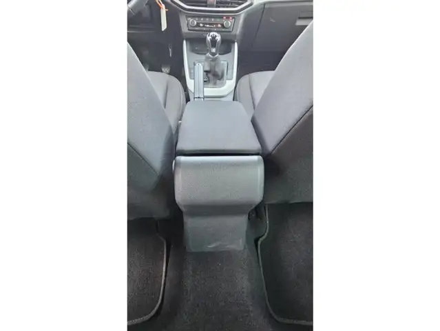 Seat Arona view 23