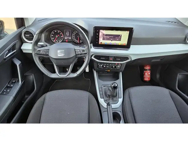 Seat Arona view 4