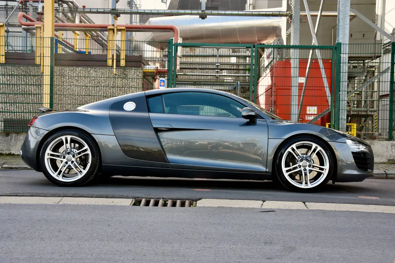 Audi R8